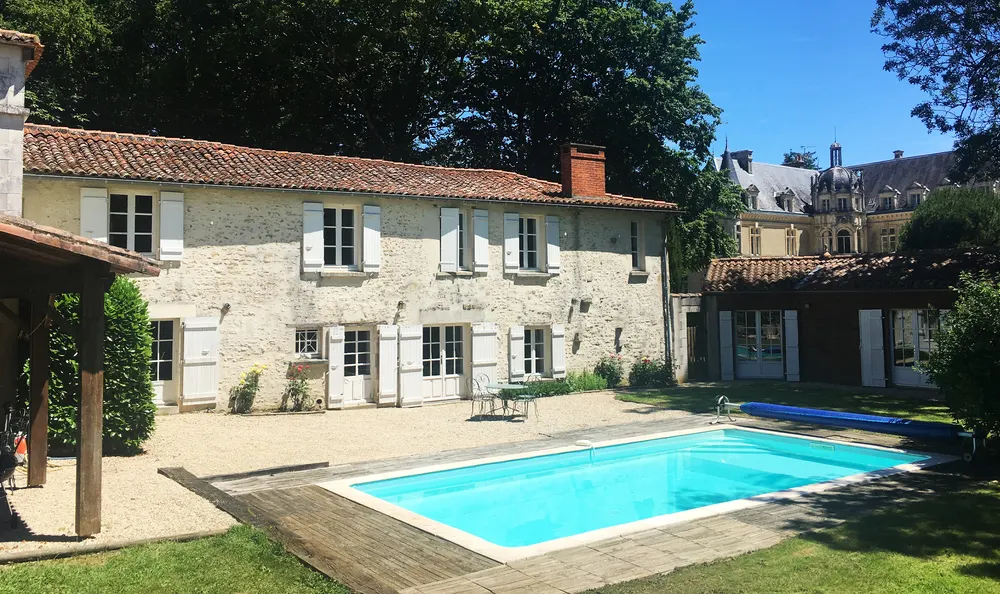 La Forêt et sa piscine
