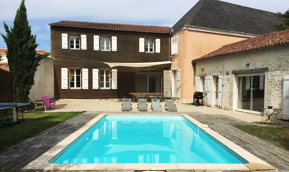 La Villa et sa piscine